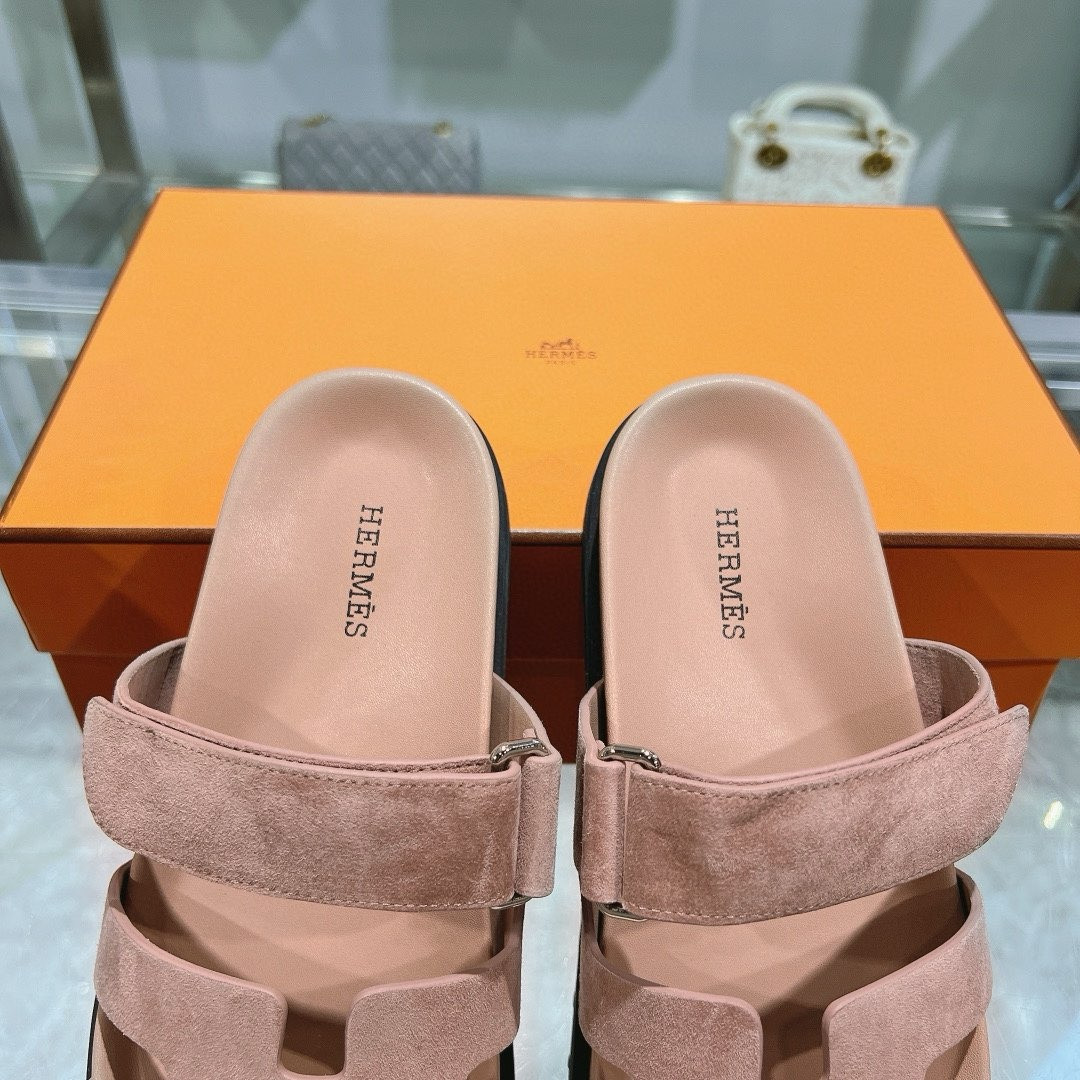 ua H**mes chypre sandal