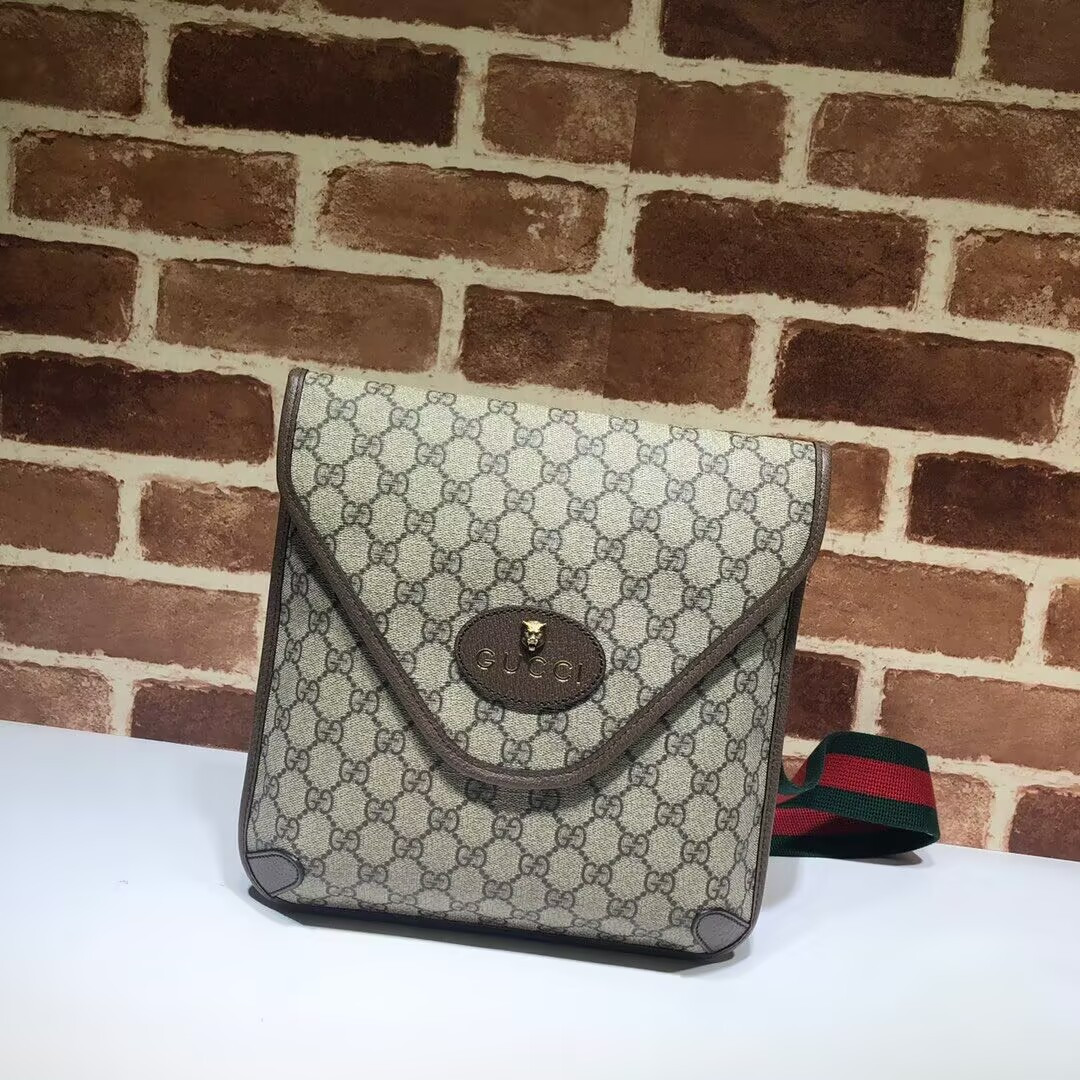 G*u*i neo vintage messenger bag 26x26x5cm