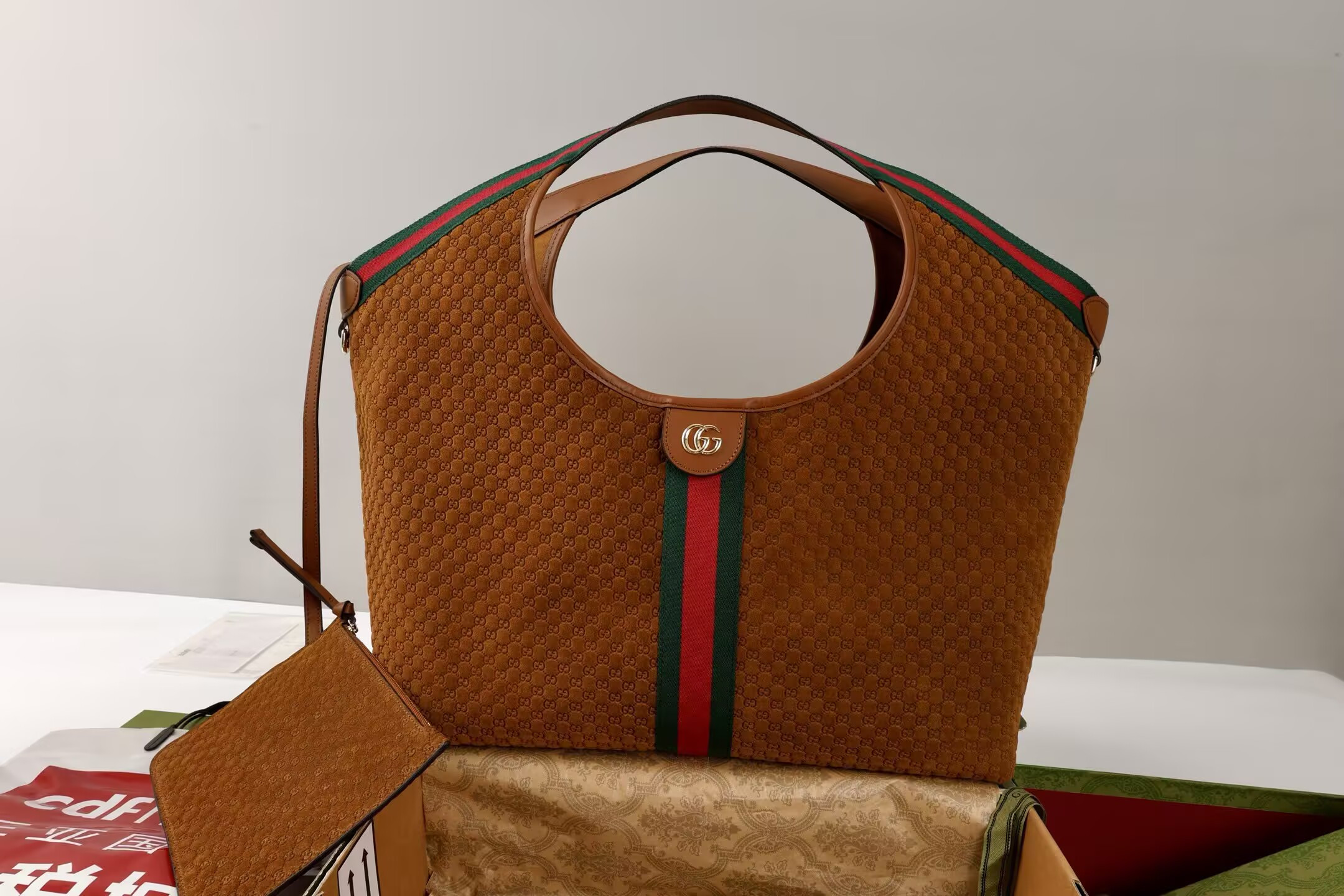 G*u*i giglio large tote bag 60x47x16cm