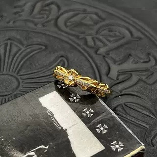 Ch**me He**ts open-ended small cross ring