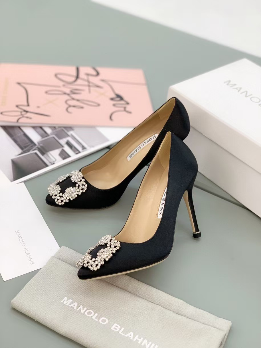 ua ma*n010 B1ah*ik hangisi black satin jewel buckle pumps