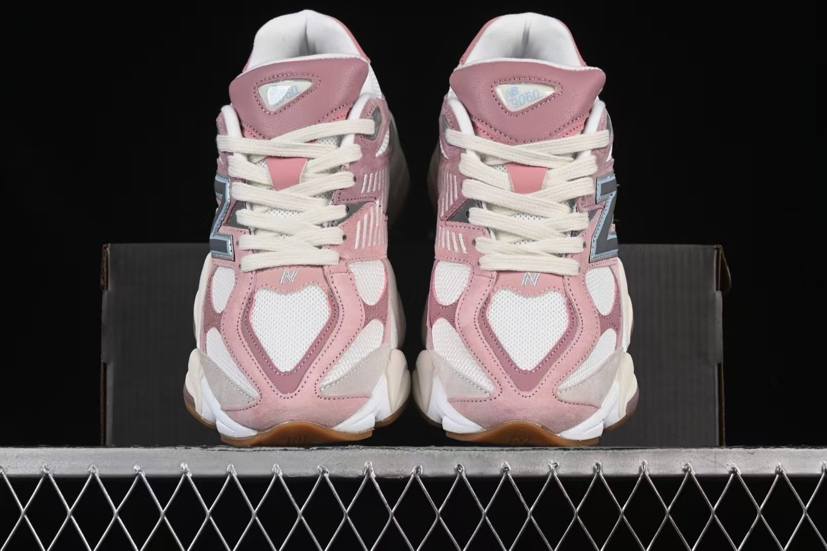 ua new Ba1an*e 9060 "rose pink"
