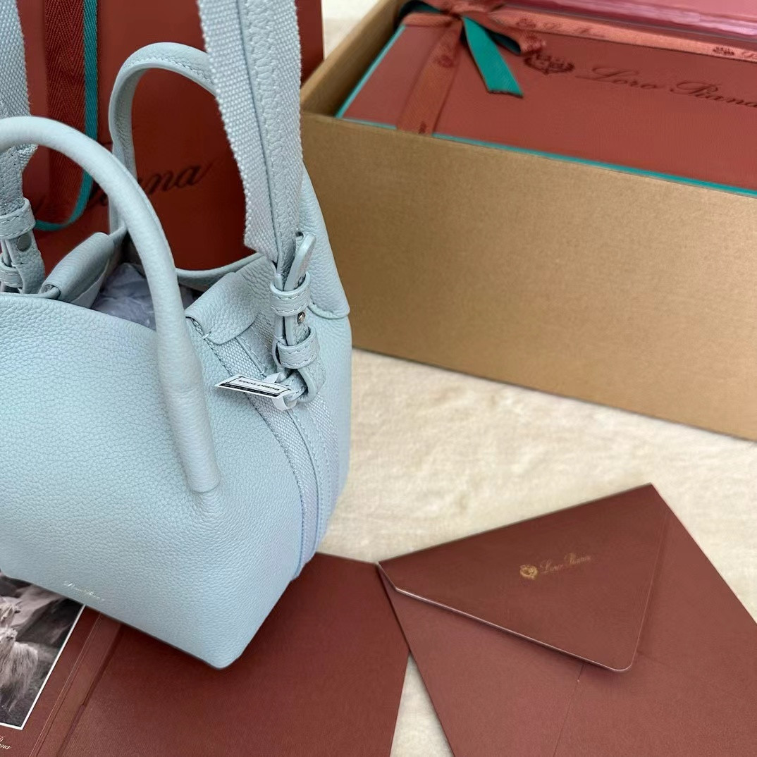 L**o p*ana small bale bag grained calfskin 17 x 17 x 21 cm