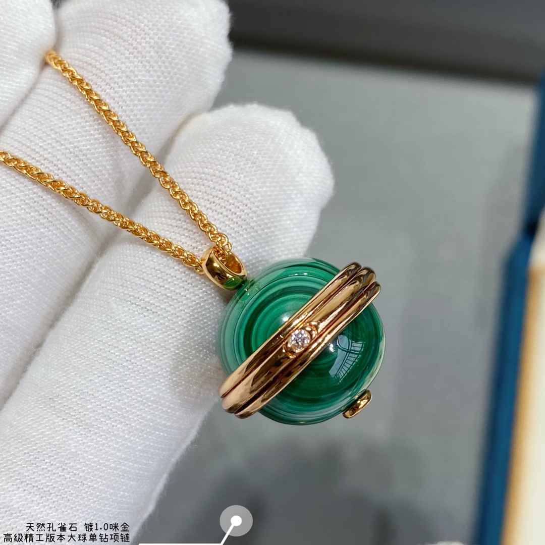 P1aget single di*m*nd natural malachite large ball necklace