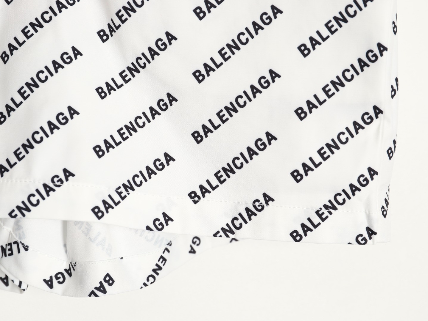 Ba*len*cia*ga 25ss shorts