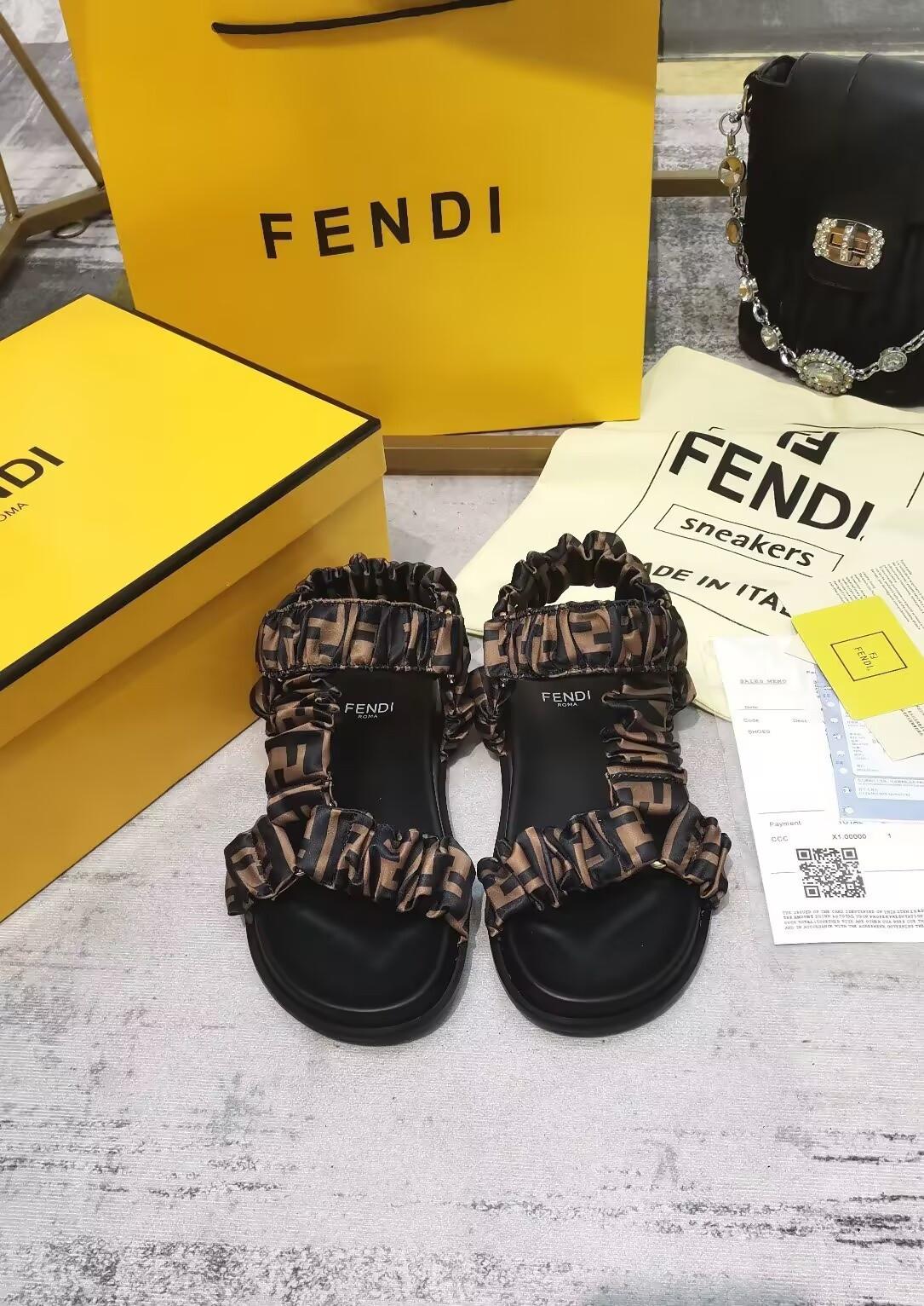ua F**di feel sandals