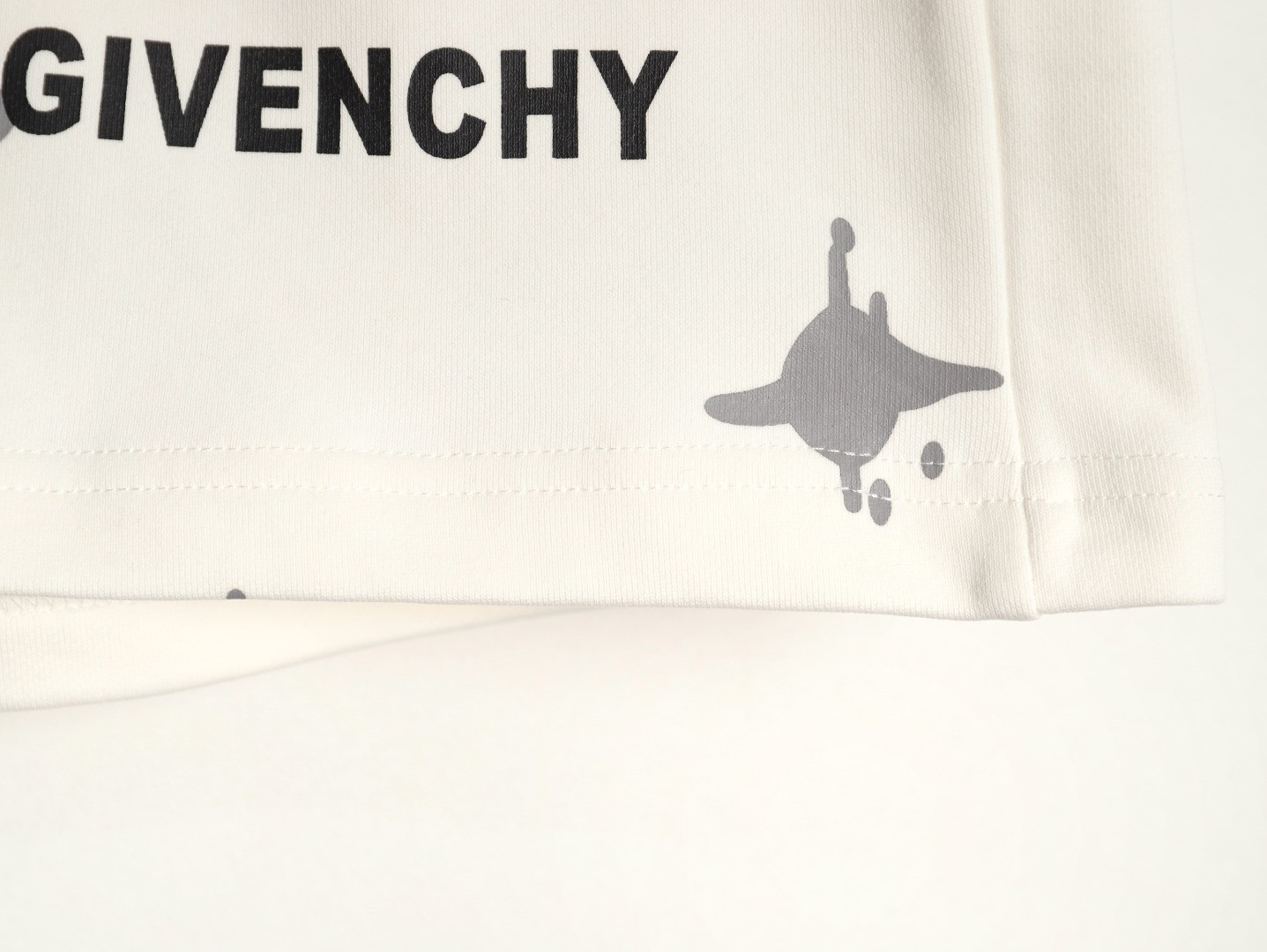 G1uenchy 25ss shorts