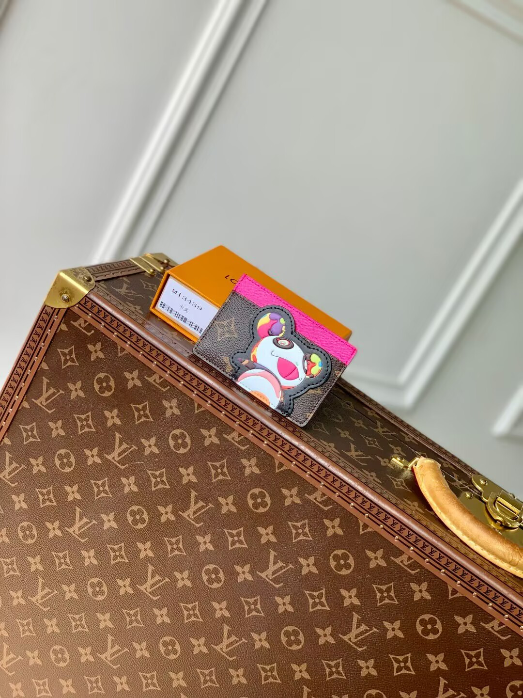 LV Card Holder M13439