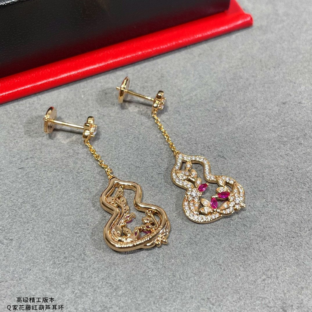Qee1in vine gourd earrings
