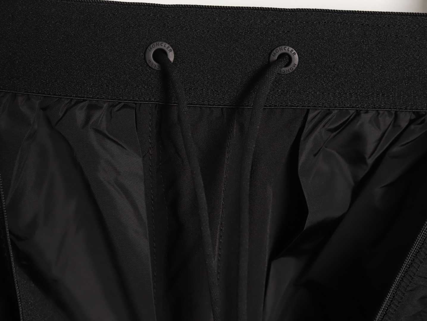 M0nc1er mc shorts