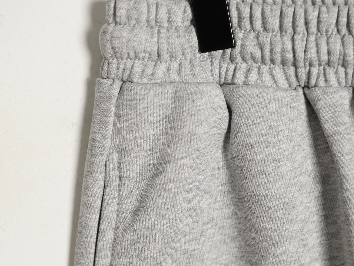 Ce**e pants suit