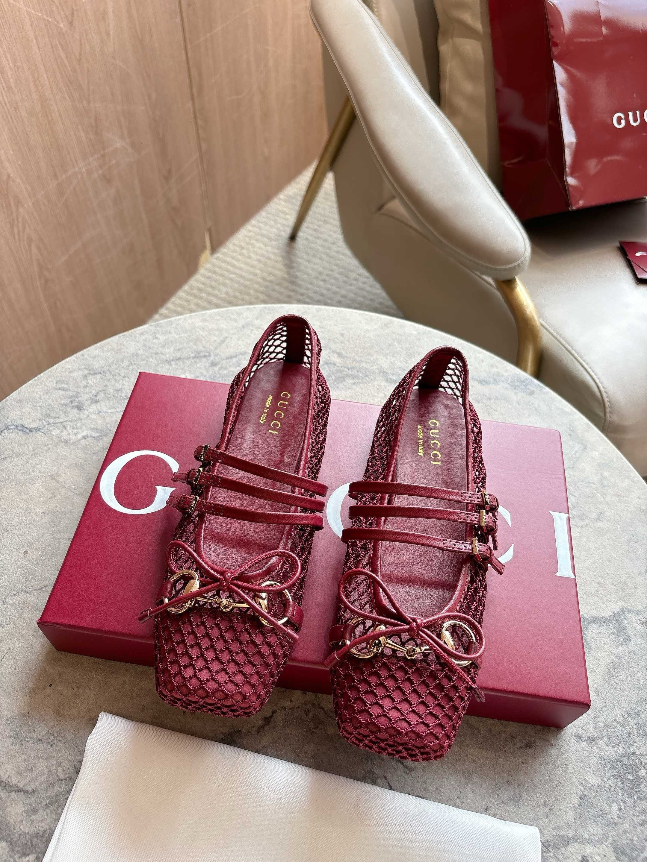 ua G*u*i horsebit ballerina flat