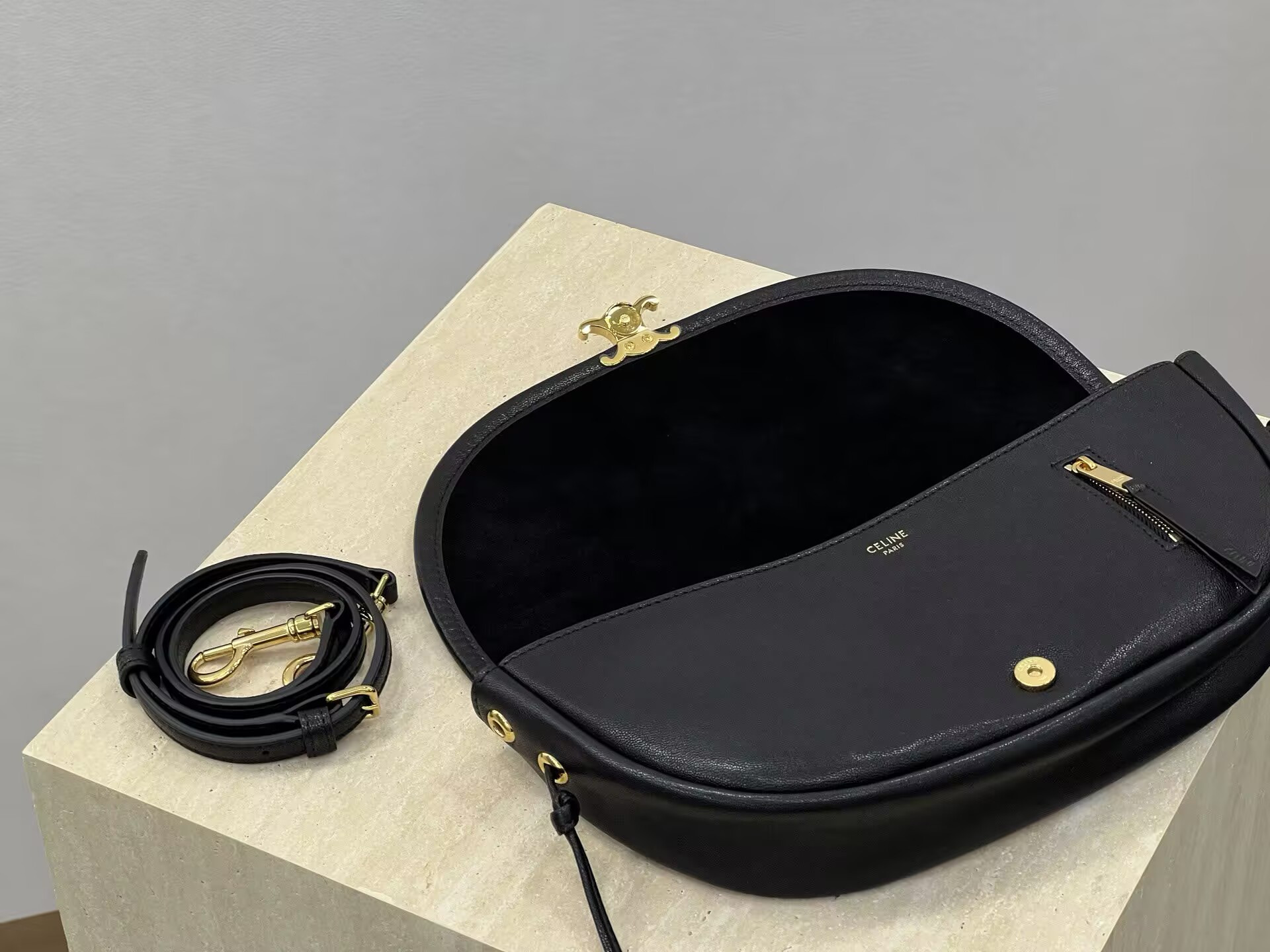 ce**e halfmoon soft triomphe bag in S*pple shiny lambskin 25x13x5cm