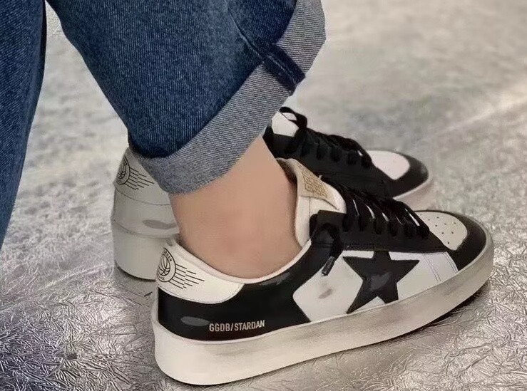 ua g01den G003e s*per-star sneaker