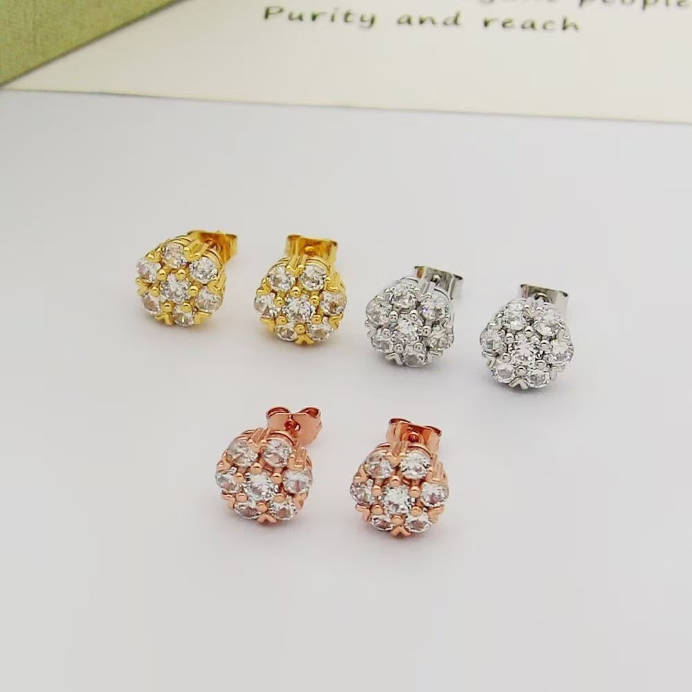 V*N CL*F & arpels fleurette earrings