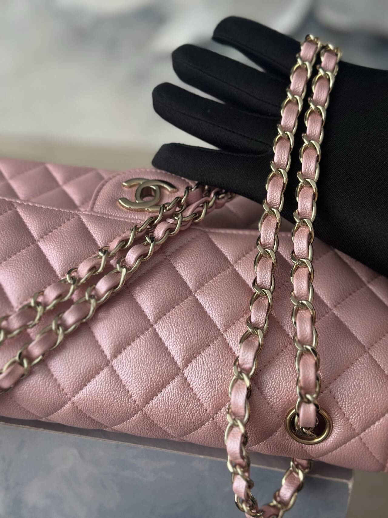 Ch*el flap bag pearlescent pink as1112 25.5x15x6cm