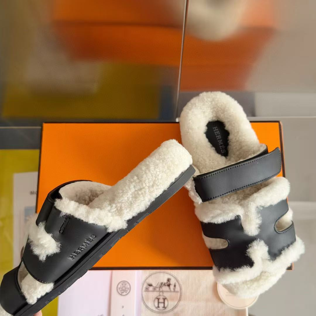 ua H**mes chypre sandal