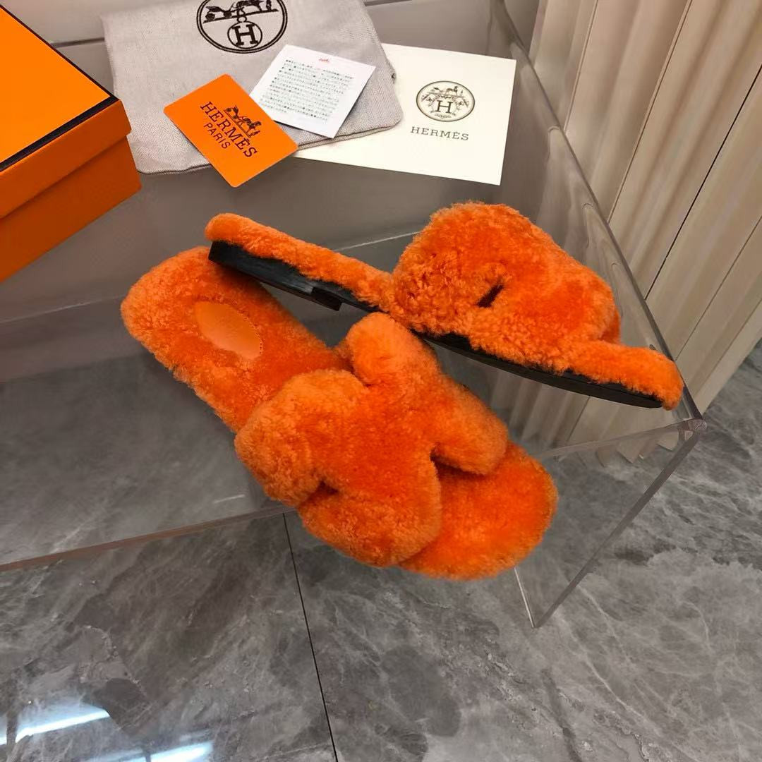 ua H**mes oran sandal