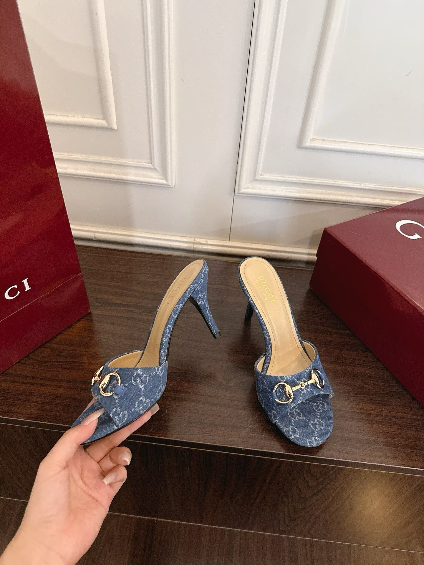 ua G*u*i slide sandal with horsebit