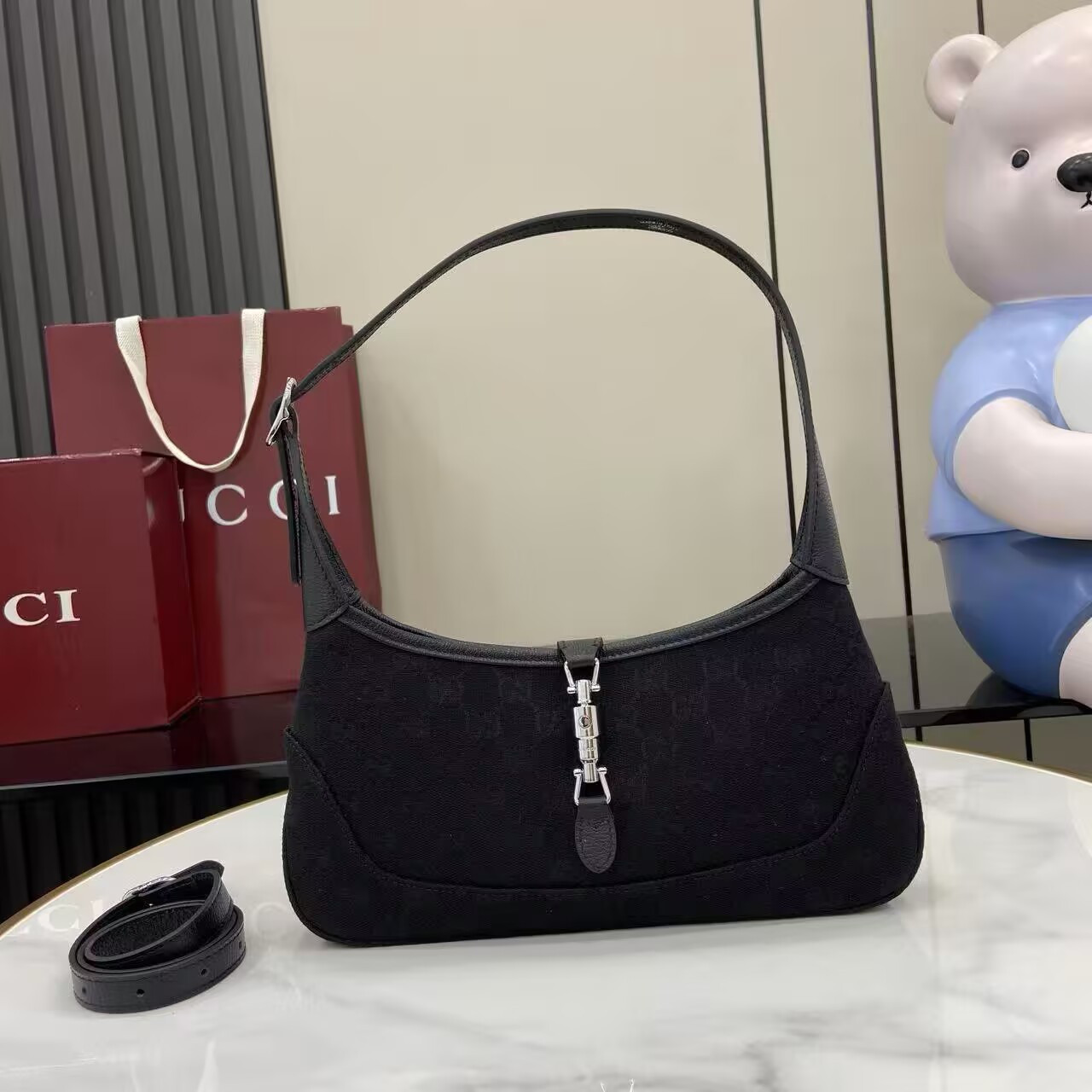 G*u*i jackie slim small shoulder bag 27x13x6cm