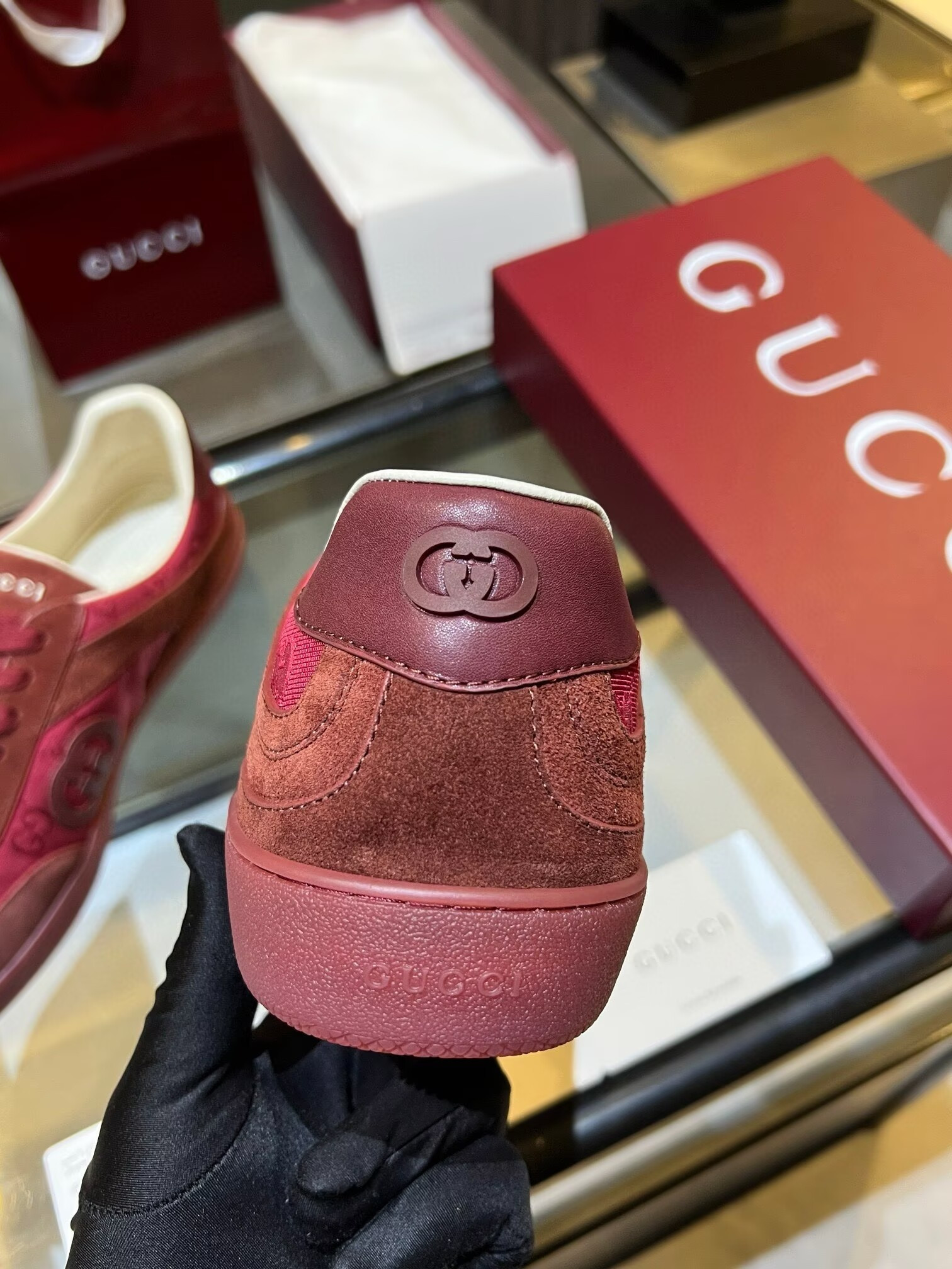 ua G*u*i g75 sneaker rosso ancora