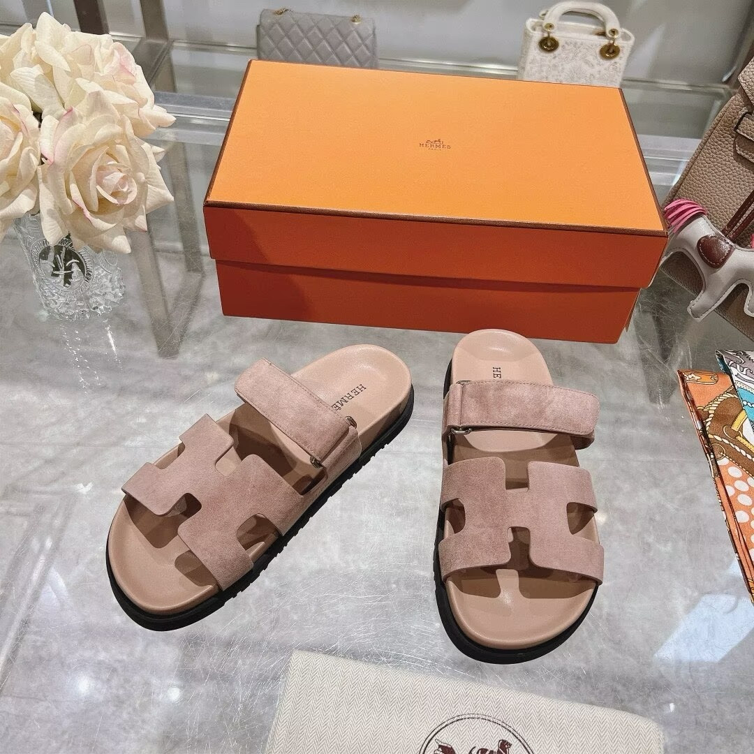 ua H**mes chypre sandal