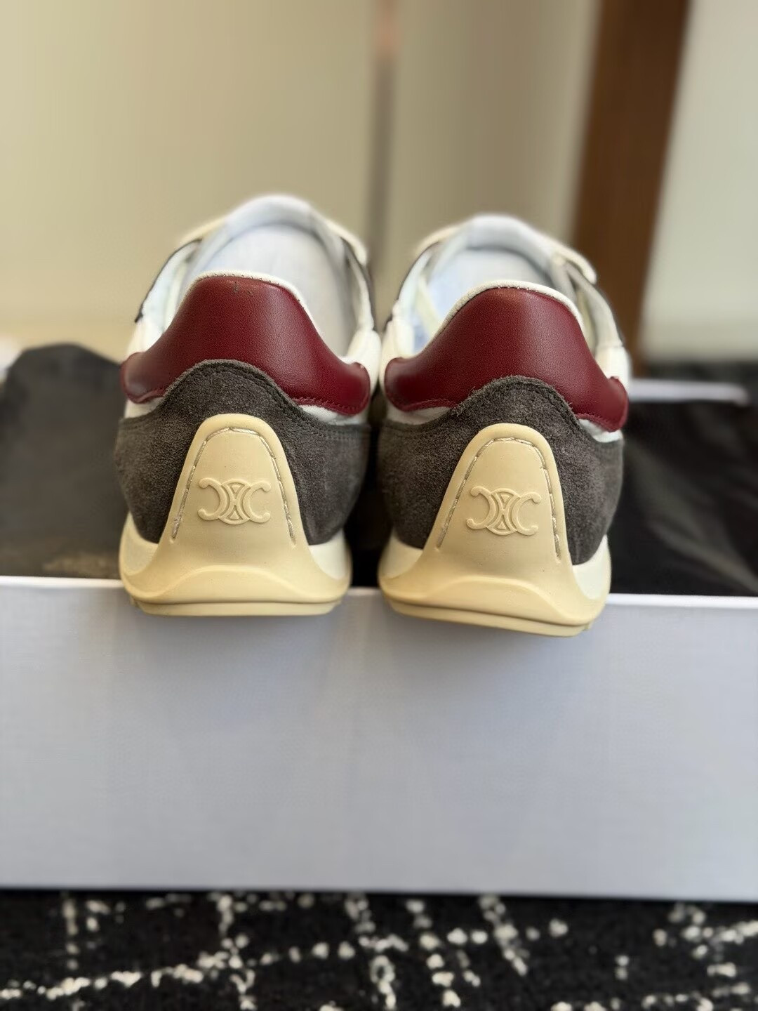 ua Ce**e race low lace-up sneaker