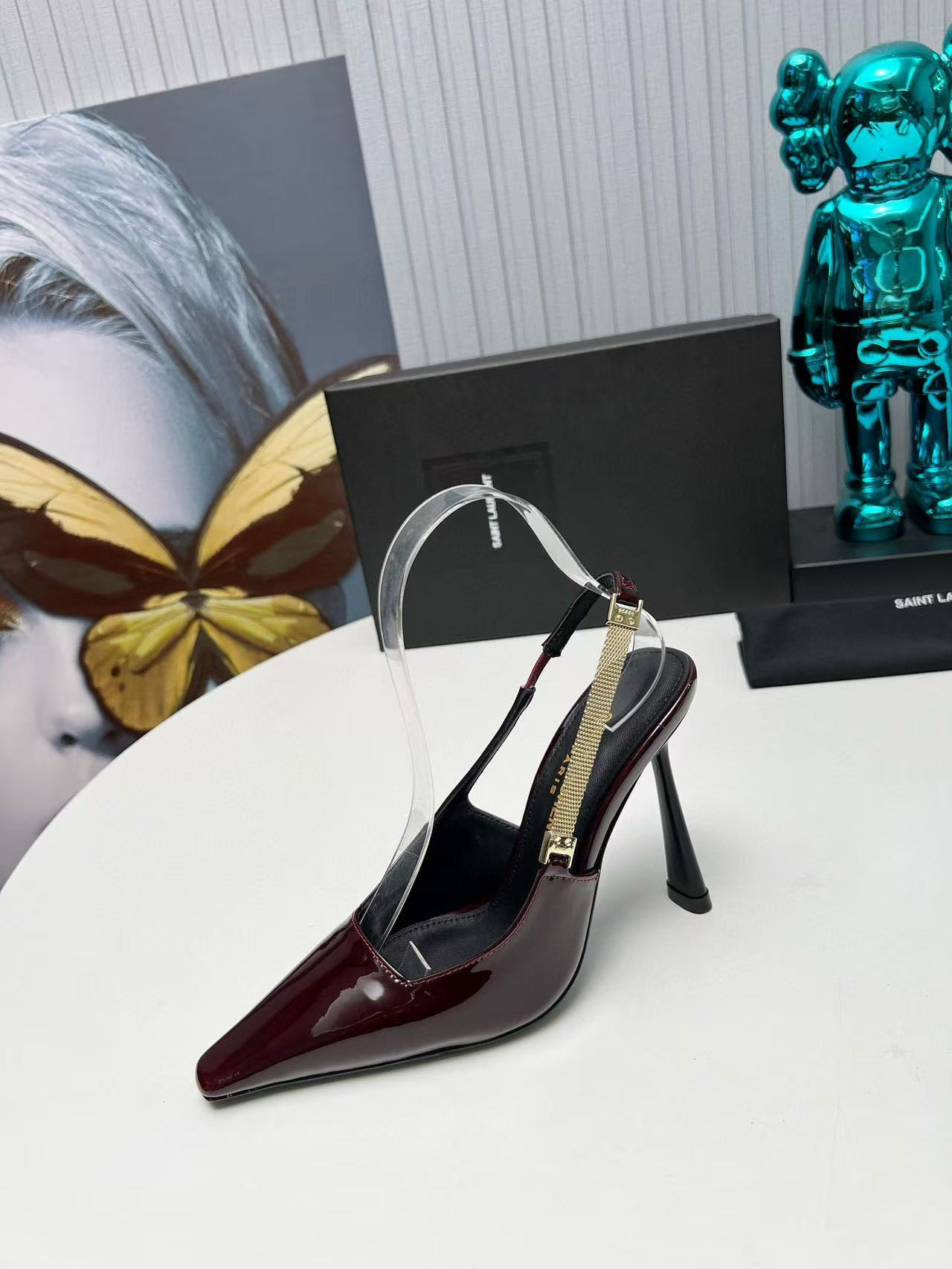 ua y*l Sa**t Lau*nt glazed calfskin lee slingback pumps