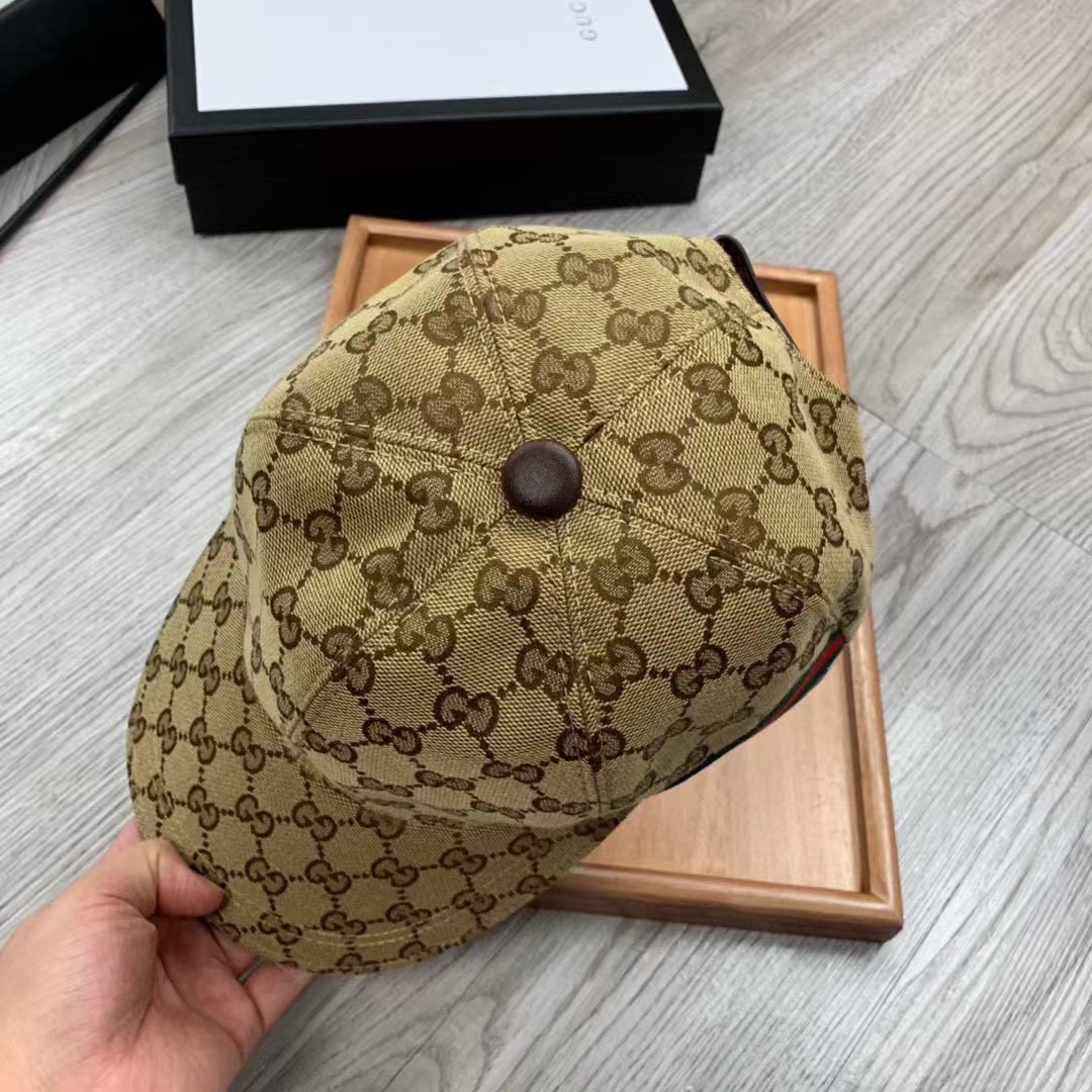 G*u*i baseball cap
