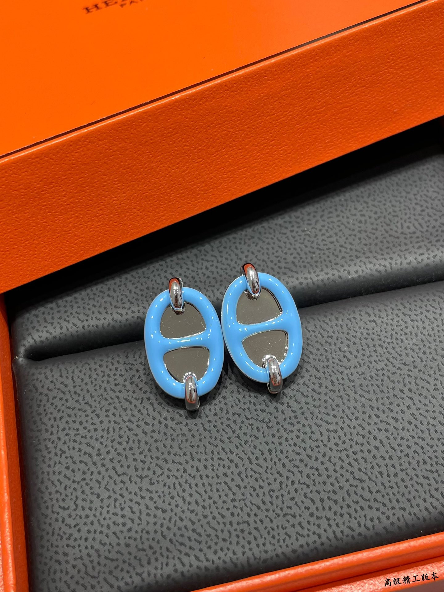 H**mes mini maillon earrings