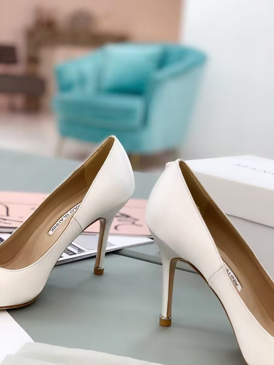 ua ma*n010 B1ah*ik hangisi jewel buckle pumps