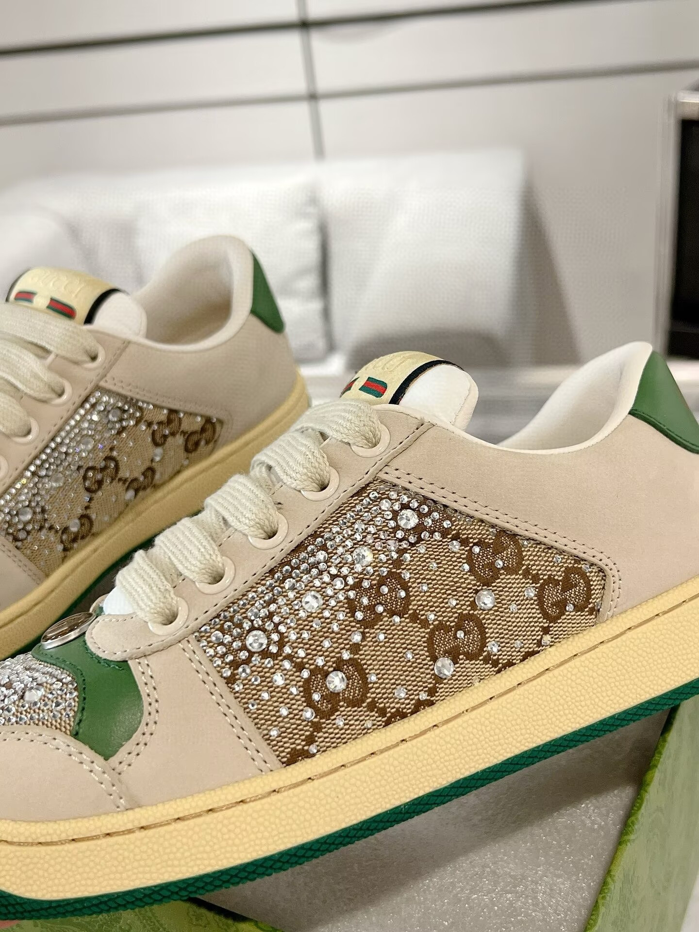 ua G*u*i gg crystal screener sneaker