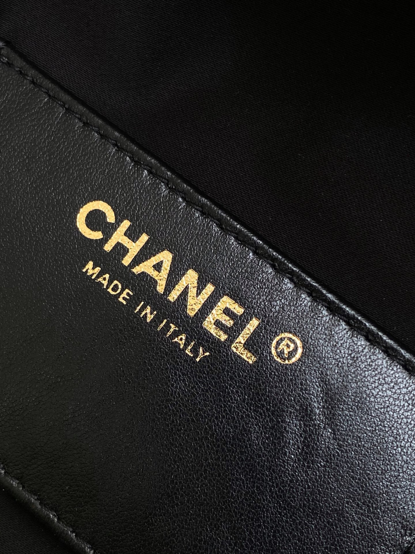 Ch*el 25c bucket bag 30x26x14cm