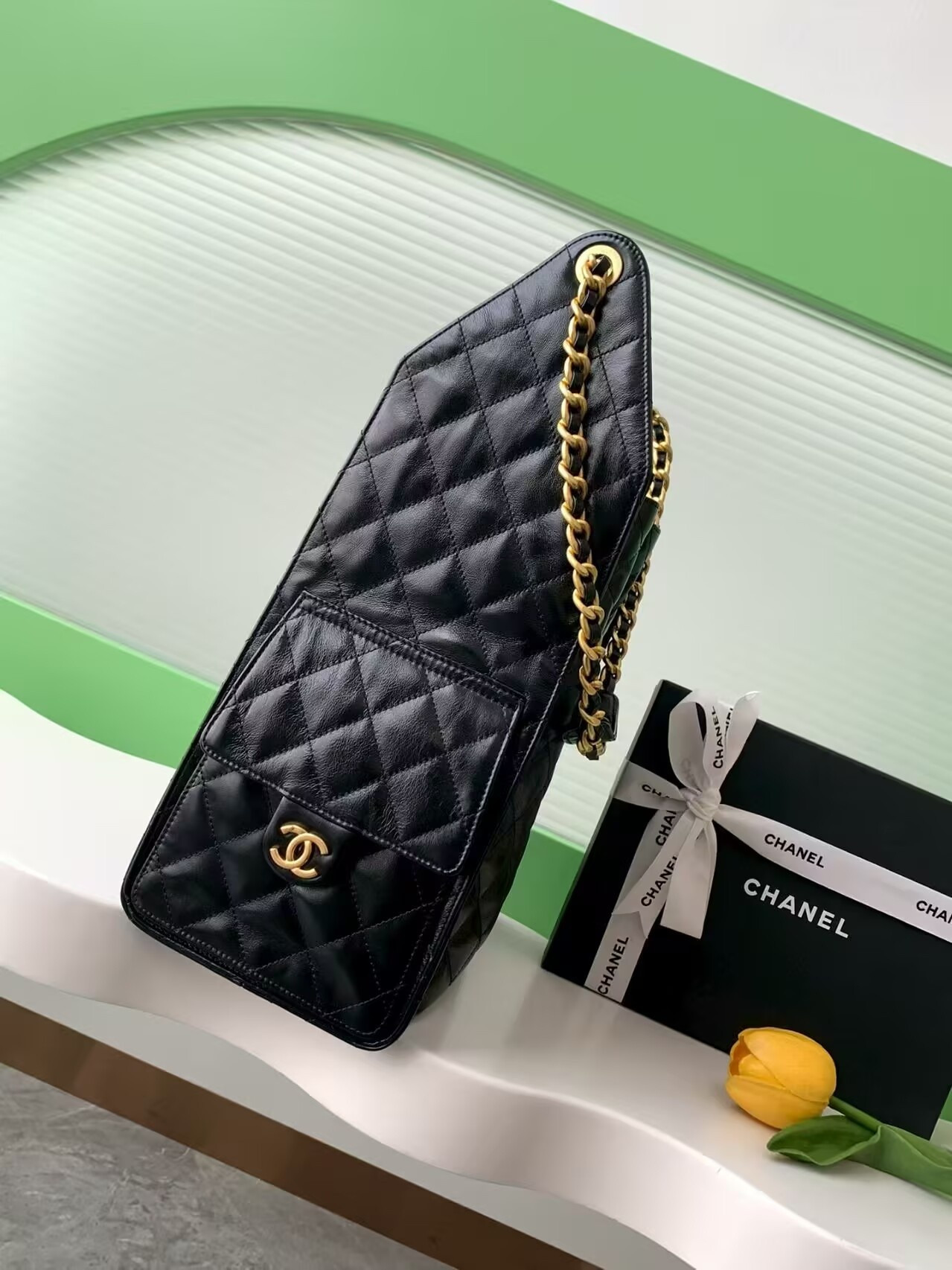 Ch*el 25c bucket bag  40x30x15cm