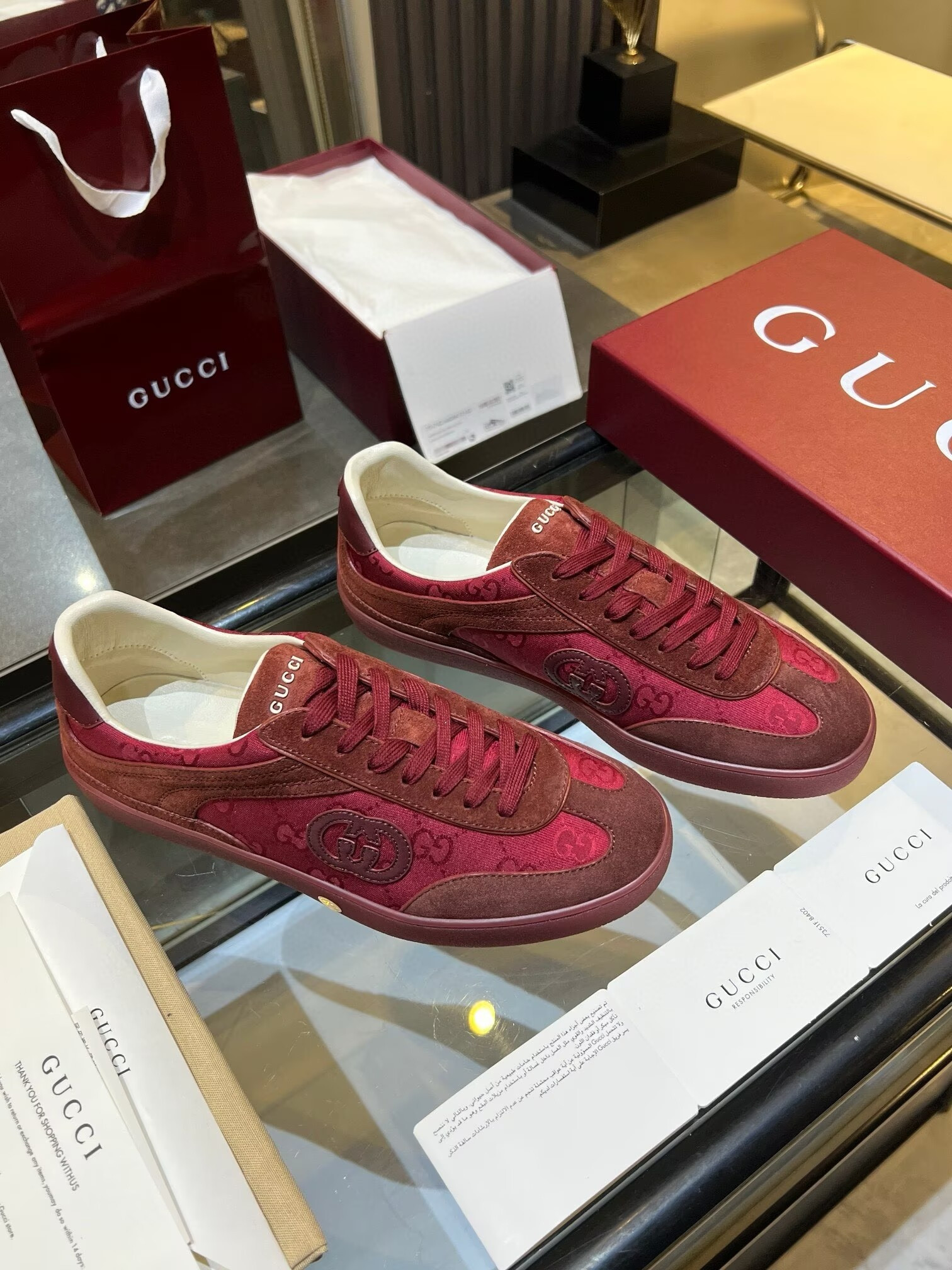 ua G*u*i g75 sneaker rosso ancora
