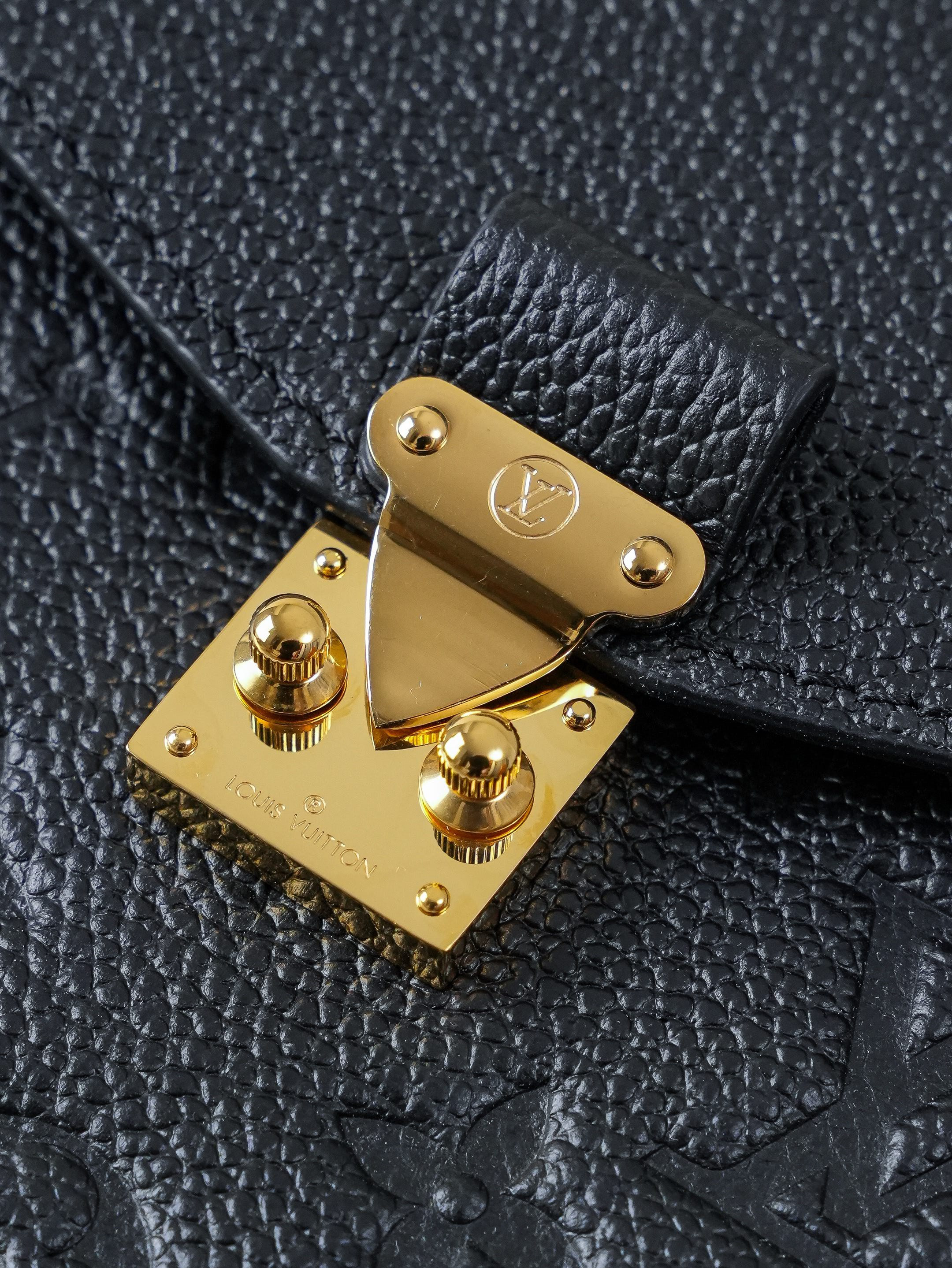 LV Hobo Métis M27189 35x32.5x10cm Without Box