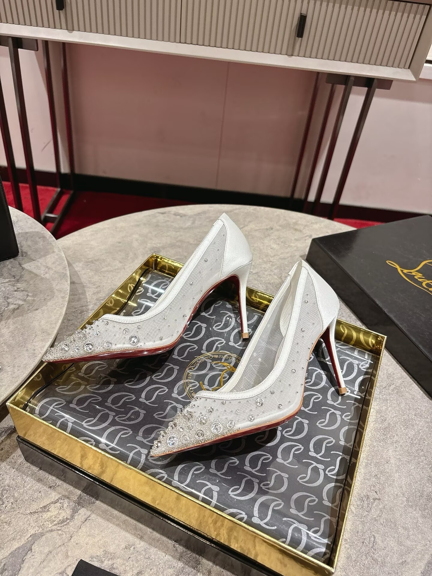 ua Ch**an louboutin miss z sparkling pumps