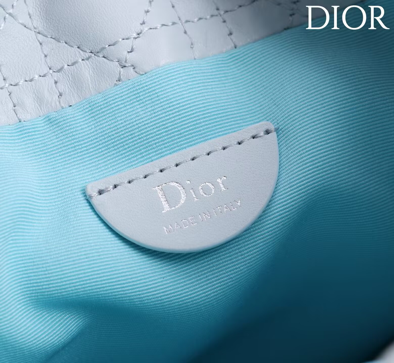 D*or aD*orable mini bucket bag 20x22x5.5cm