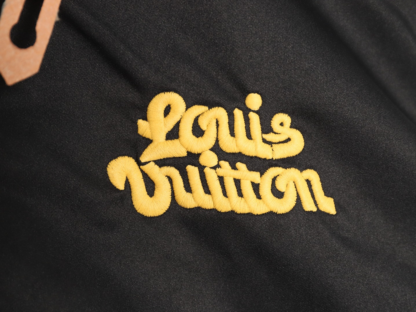 l0*is V*t0n jacket