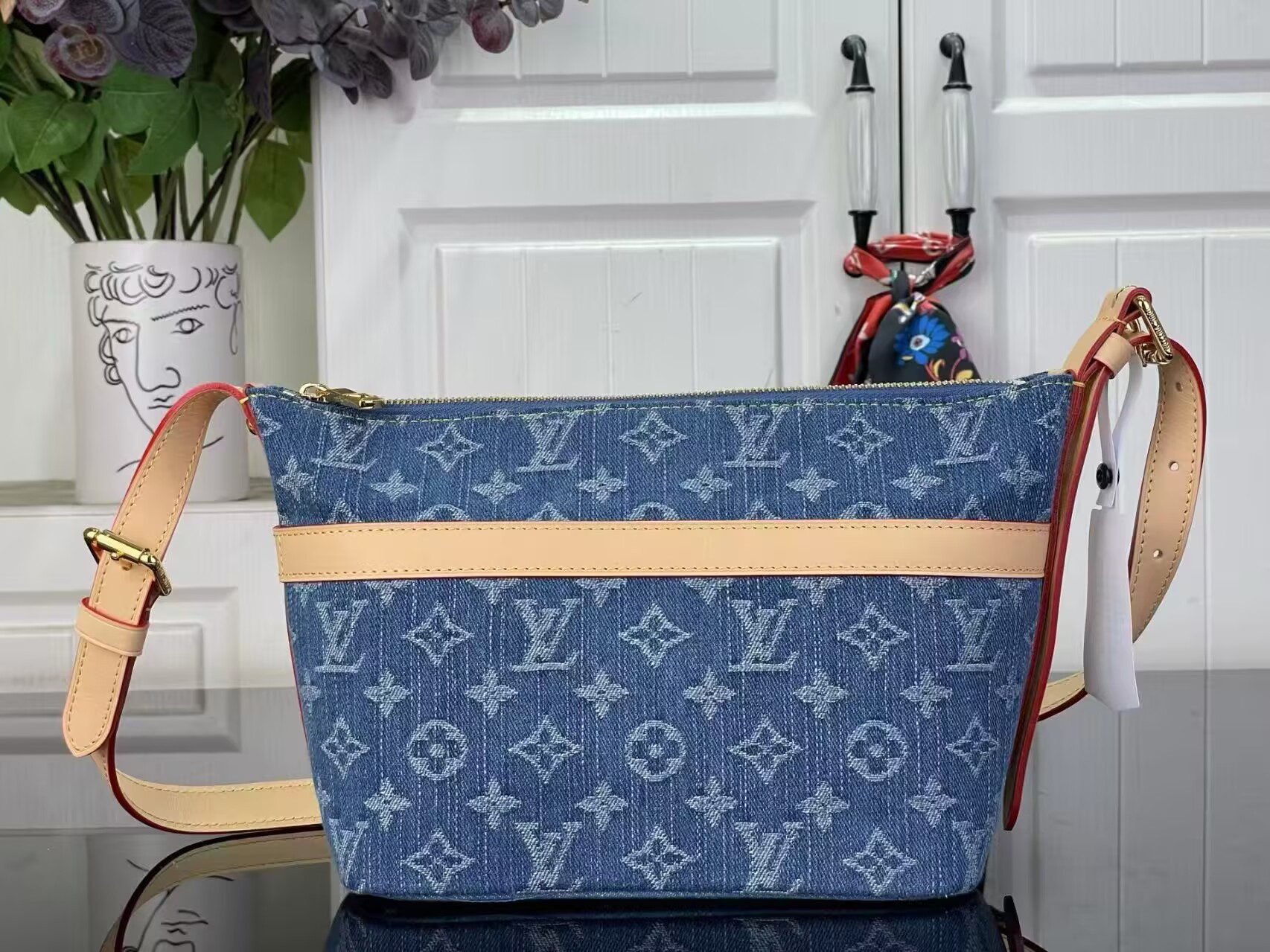 LV Monogram Cruiser Toiletry Hand Bag M27945 22x13.5x12cm