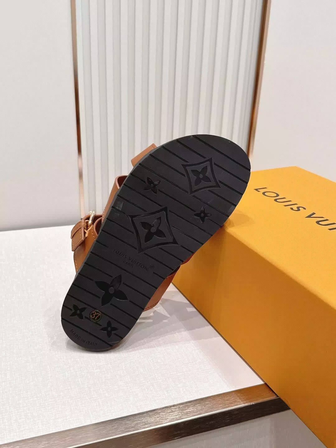 UA LV Isola Comfort Mule