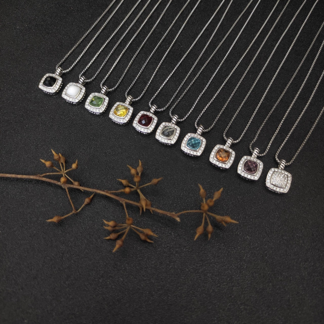 dau1d Yvrm*n square di*m*nd necklace(main stone 7mm, chain thickness 1.5mm, length 45+5cm delay chain)