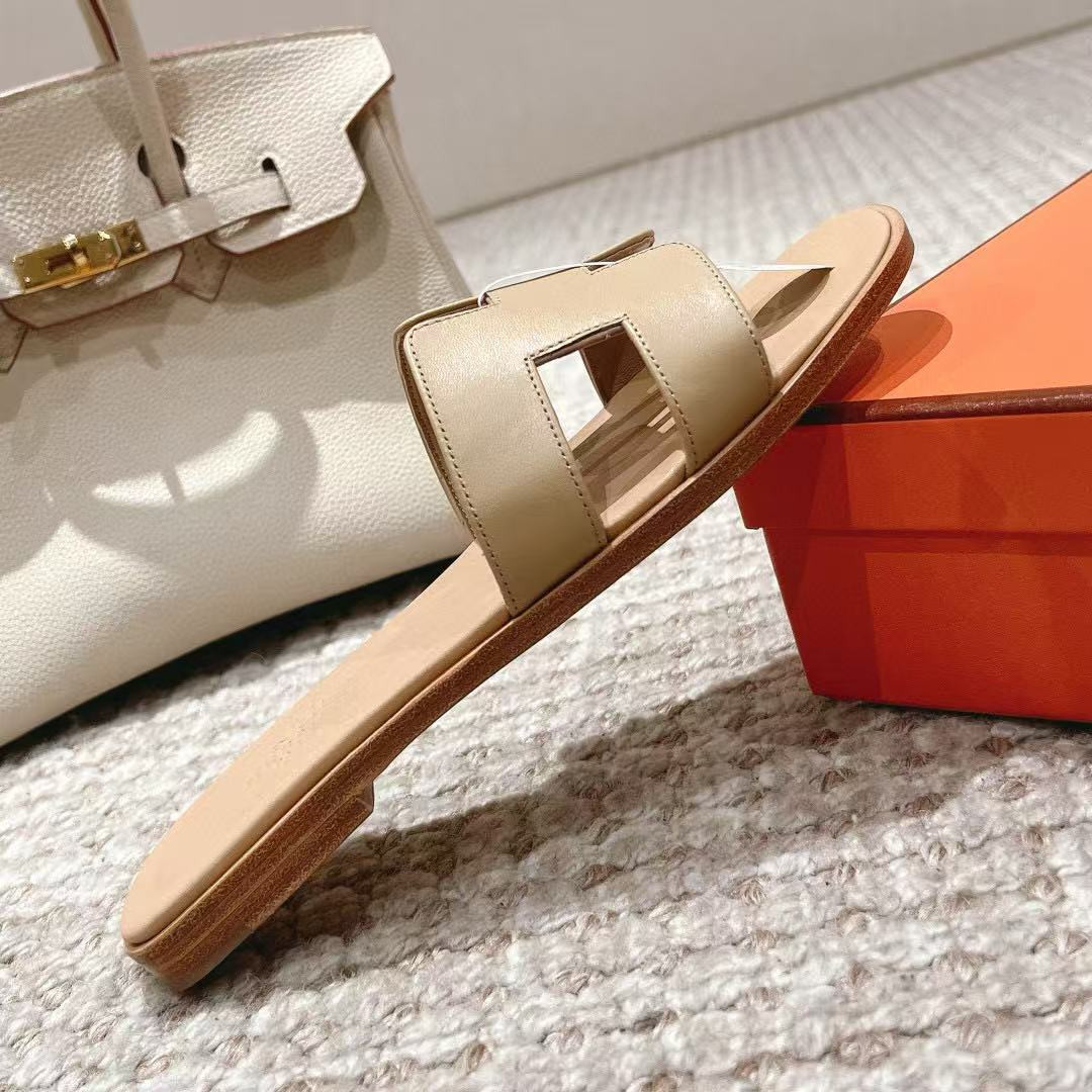 ua H**mes oran sandal
