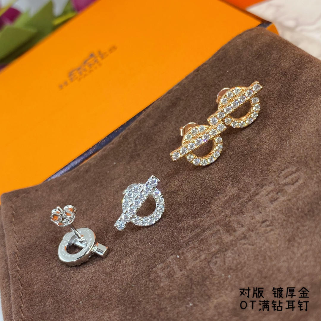 H**mes ot fully di*m*nd-encrusted stud earrings