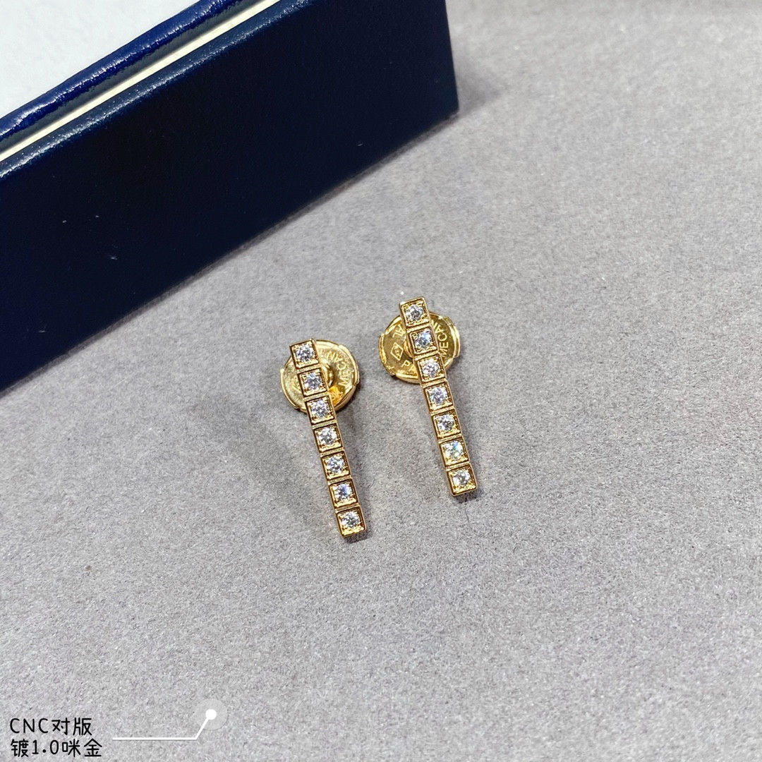 Ch0pard full di*m*nd bar earrings