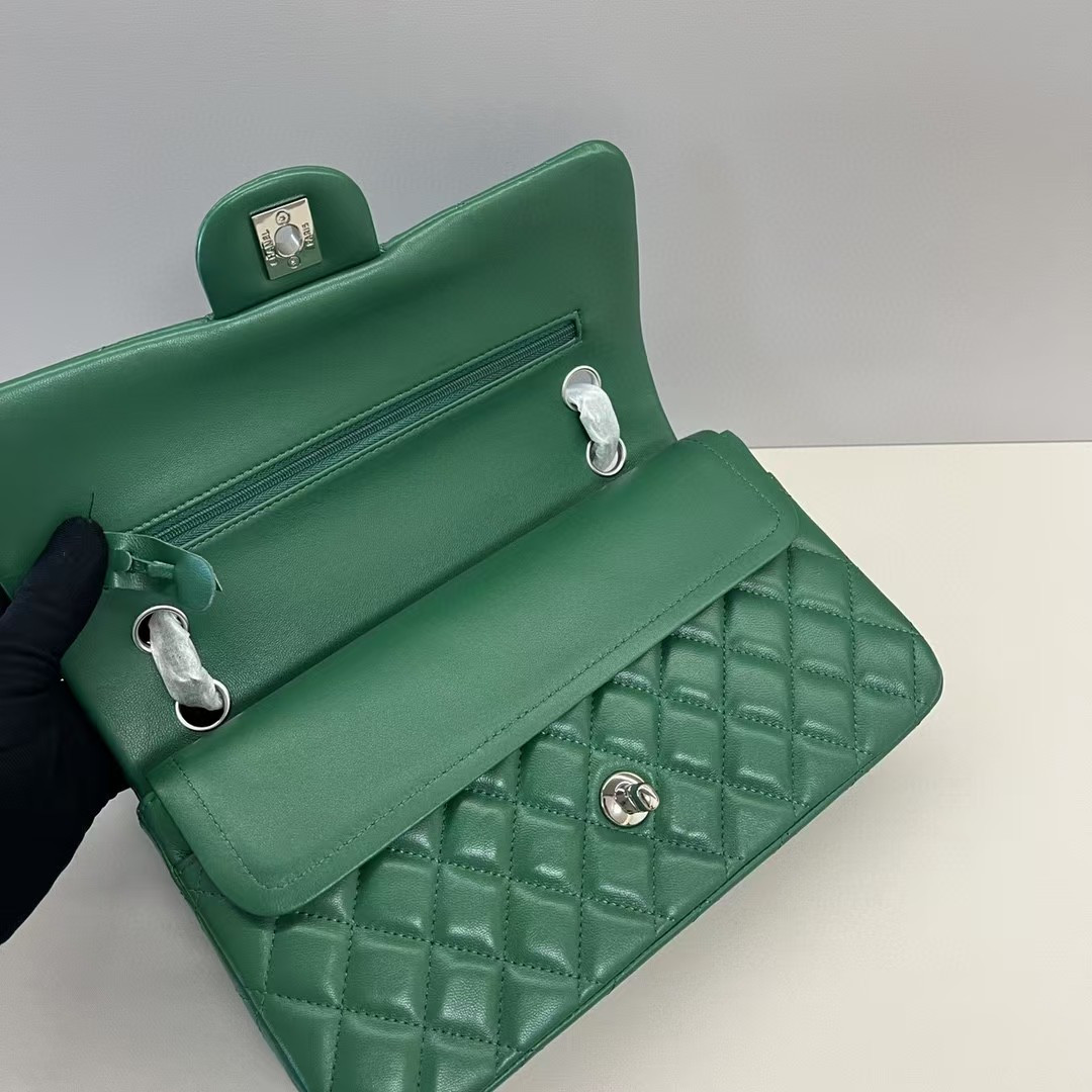 Ch*el flap bag 25x15x6cm