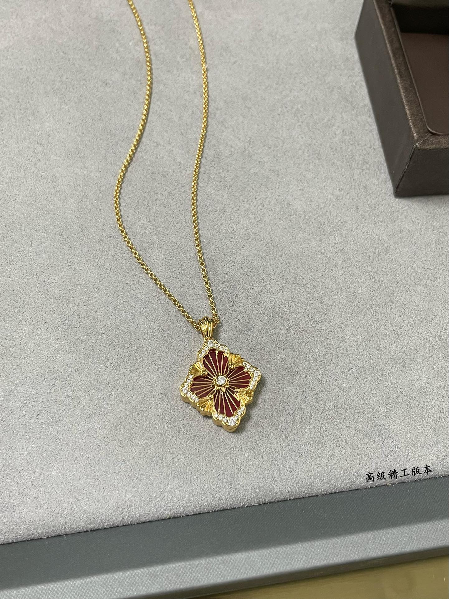 Bvcce11ati large opera red enamel necklace