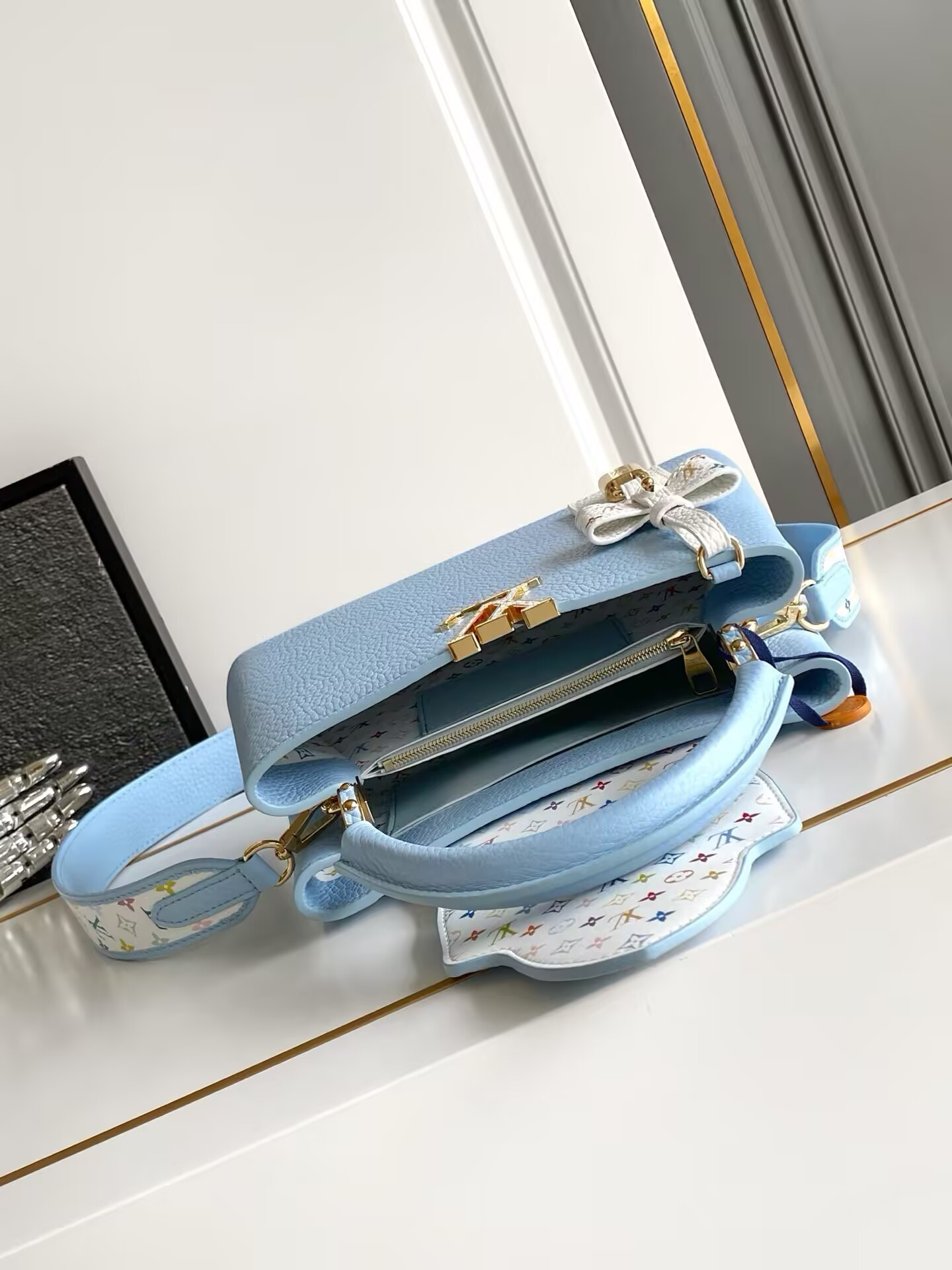 LV x TM Capucines BB M27638 27x17.3x9cm