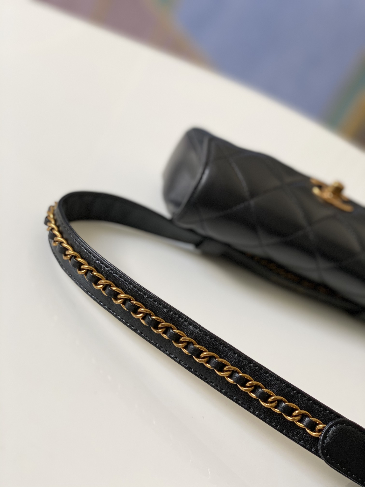 Ch*el quilted waist bag 18x12x3.5cm