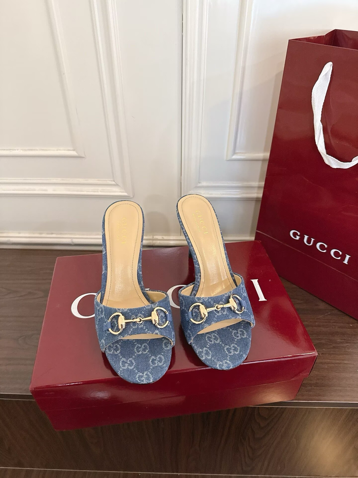 ua G*u*i slide sandal with horsebit